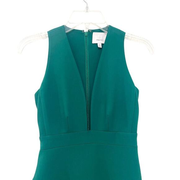 Cinq à sept phoenix deep v-neck gown in Emerald size 00 Retail $695 - Picture 5 of 11
